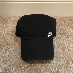 Nike strap back hat